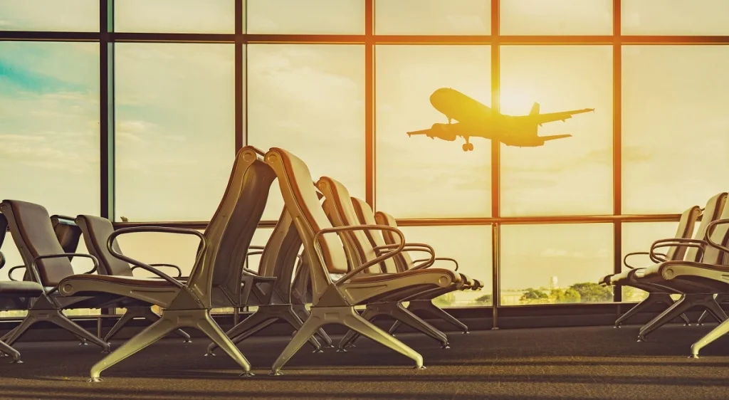 Flights from and to Mykonos Airport